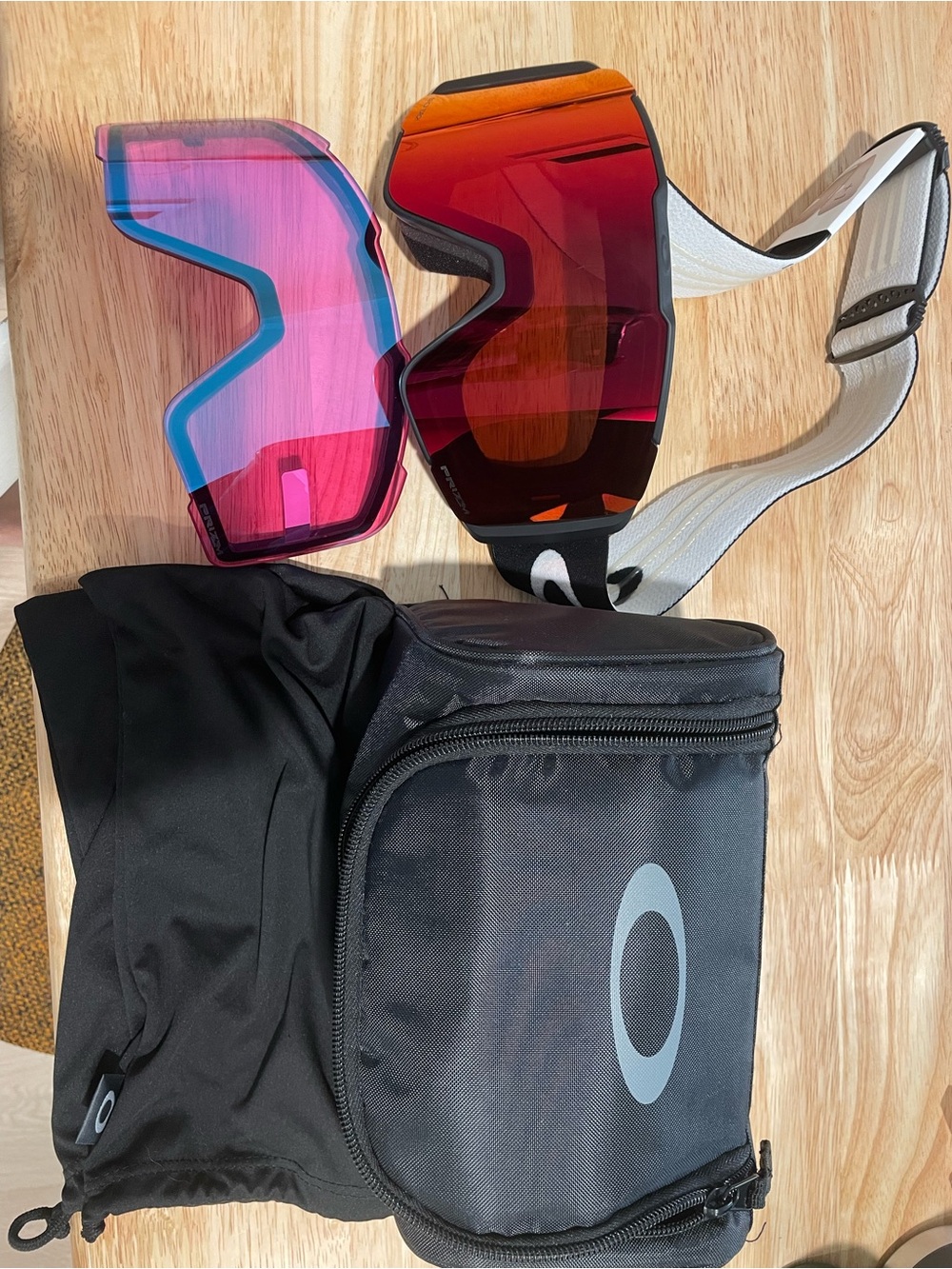 Oakley Prizm Ski Goggles with extra lens and case